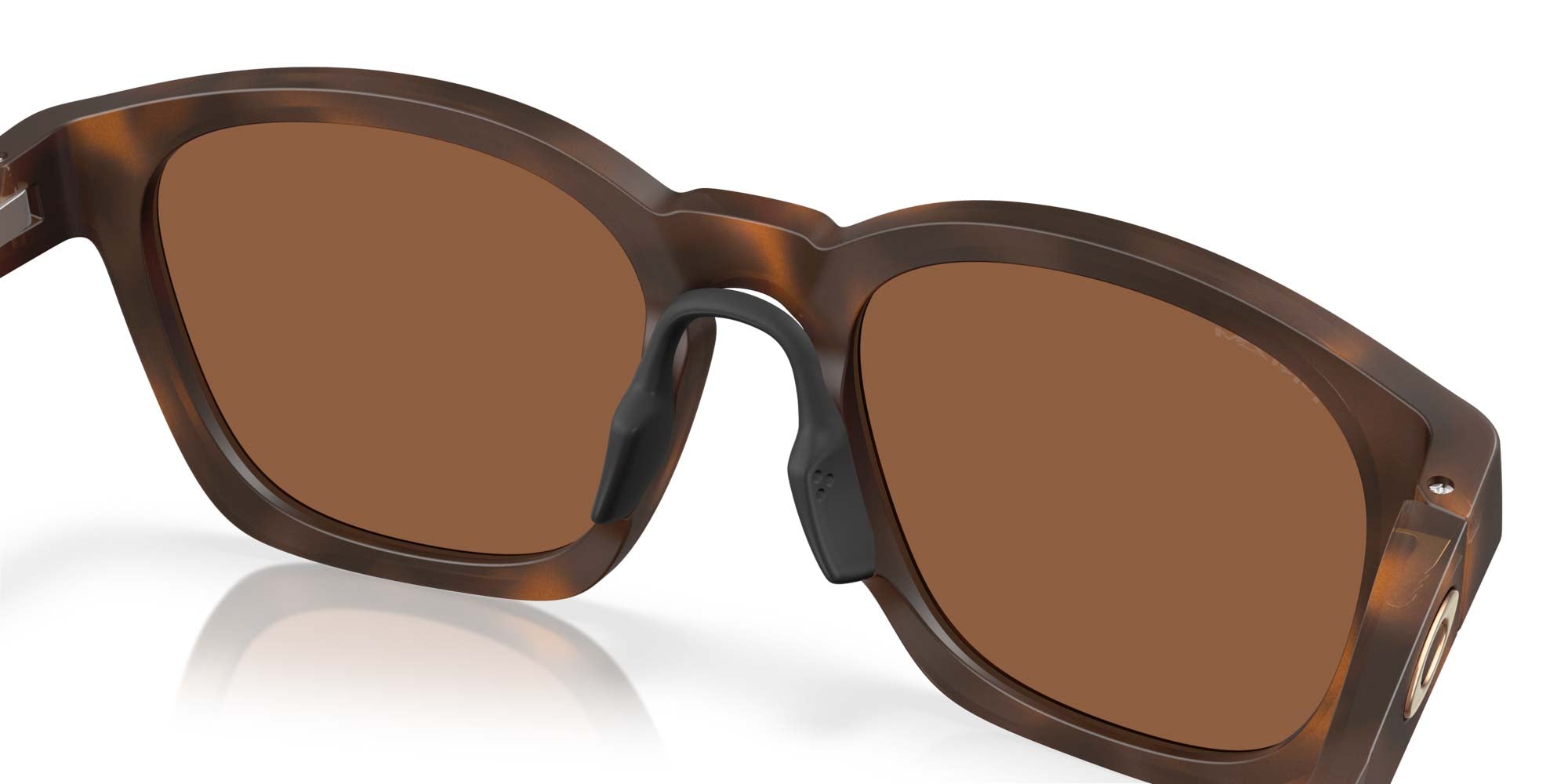 Oakley Shackle OO9507D