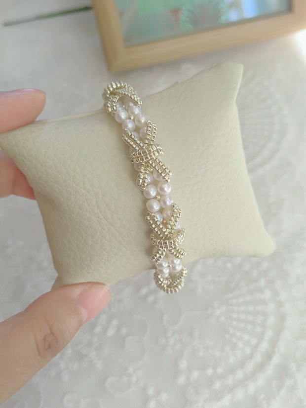 Luxury Pearl Starfish Bracelet – Elegant Beach-Inspired Jewelry for Women