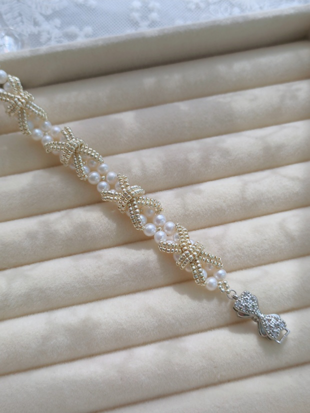 Luxury Pearl Starfish Bracelet – Elegant Beach-Inspired Jewelry for Women