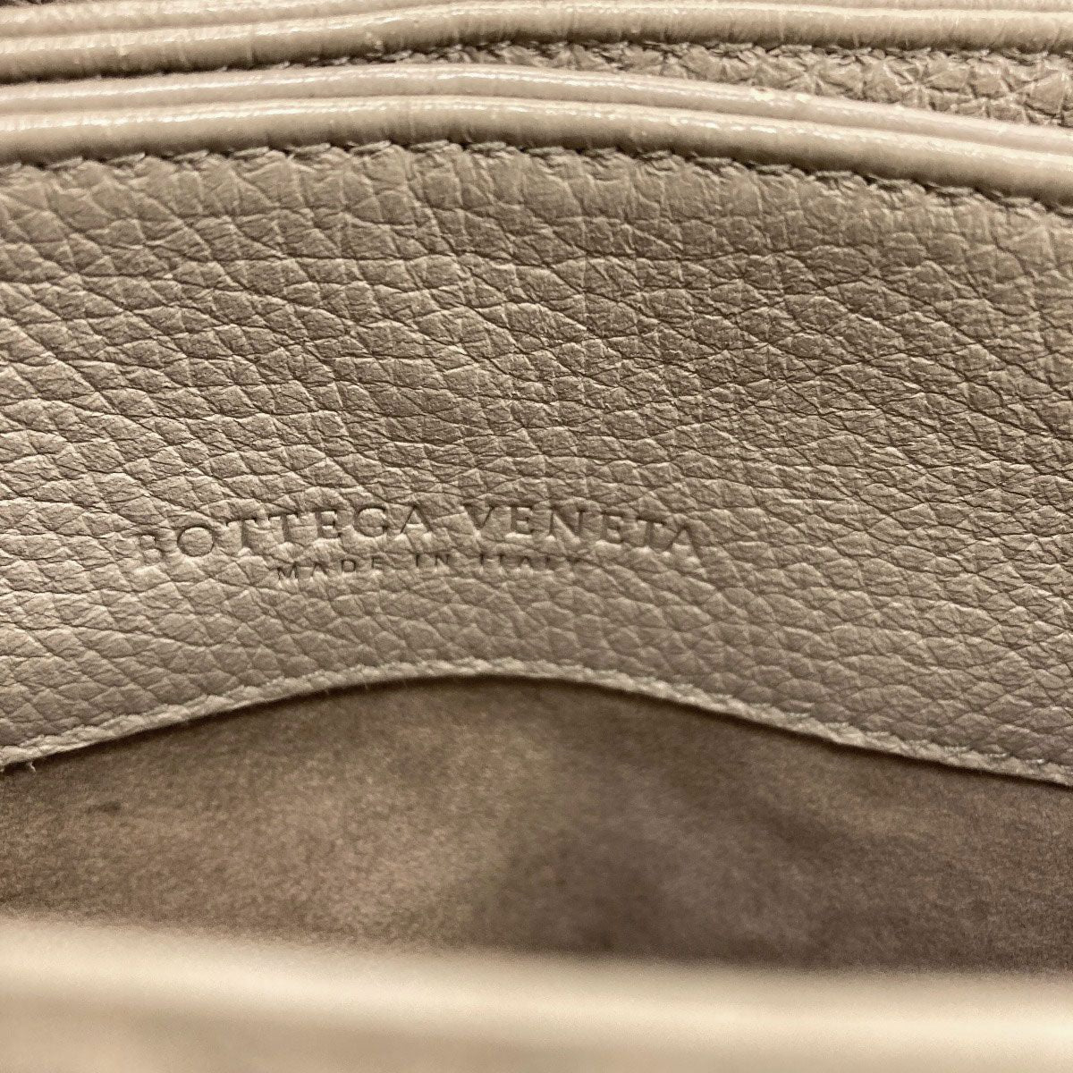 Bottega Veneta 2-Way Handbag Leather