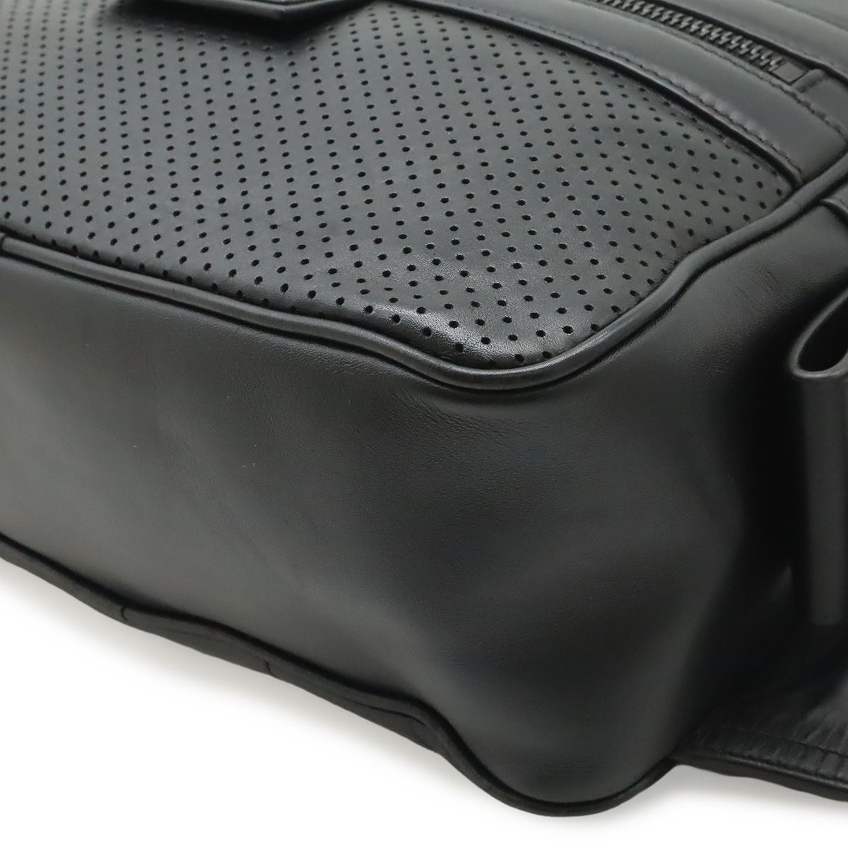 Bottega Veneta Leggero Belt Bag Leather Black