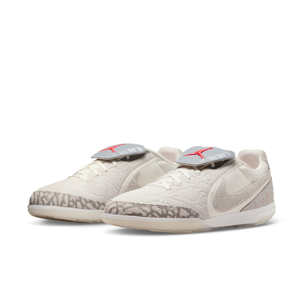 Nike Jordan Tiempo Streetgato SE Indoor/Court Low-Top Soccer Shoes