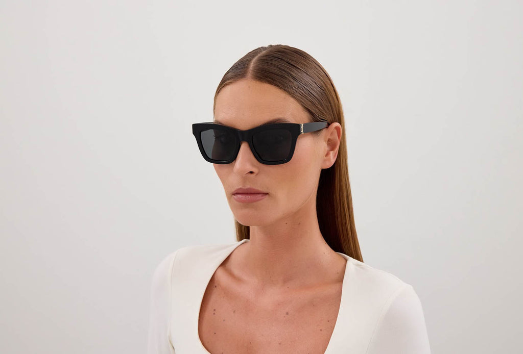 Saint Laurent SL M156