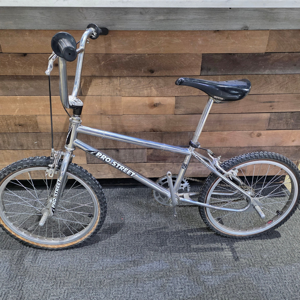 Hutch Pro Street Bike
